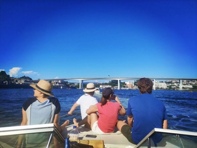 portoprivate-boat-tour-6-bridges-1h30-group-price-up-to-6px
