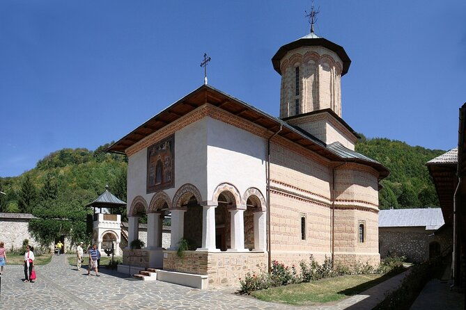 private-2-days-caves-in-romania-with-brancusi-opera