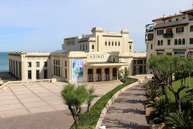private-3-hour-walking-tour-of-biarritz-with-official-tour-guide