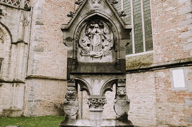 private-architectural-tour-of-bruges