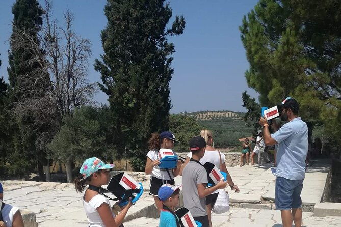 private-audio-and-virtual-tour-in-knossos