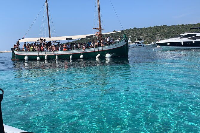private-blue-lagoon-and-shipwrek-tour-from-trogir-and-split