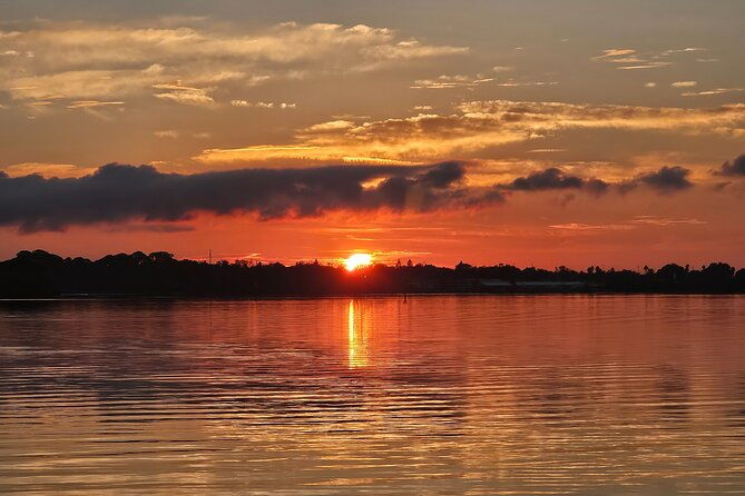 private-boat-tour-for-sunset-cruise-and-sunset-bridge-tour