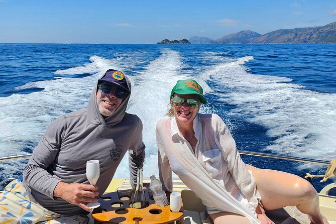 private-boat-tour-from-positano-amalfi-coast-or-capri
