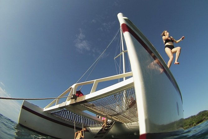 private-catamaran-sailing-tour
