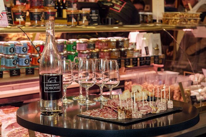 private-gourmet-walking-tour-of-lyon-and-les-halles-paul-bocuse