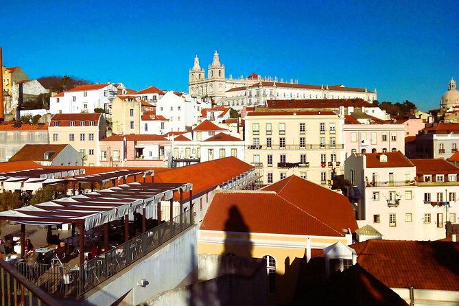 private-half-day-tour-of-typical-lisbon-neighborhoods