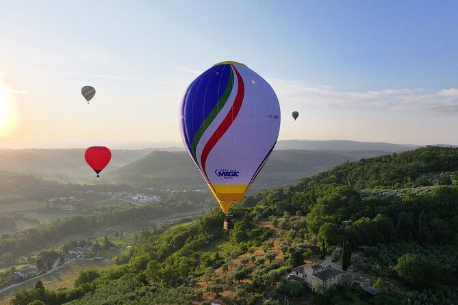 private-hot-air-balloon-to-pienza-montalcino-and-val-dorcia