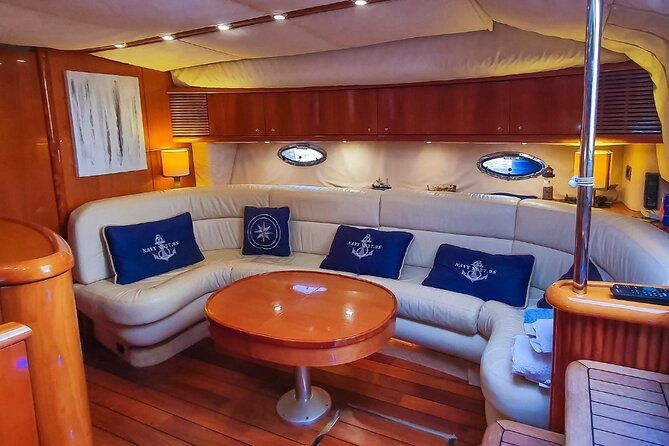 private-luxury-yacht-tour-with-snacks-and-drinks-in-barcelona