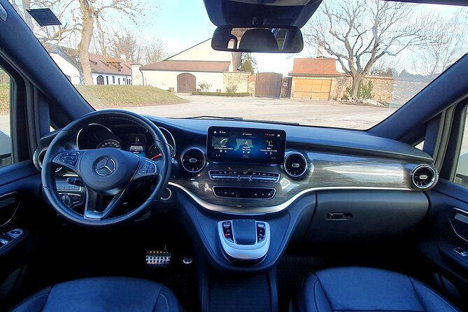 private-prague-to-munich-luxury-transfer-via-pilsner-brewery