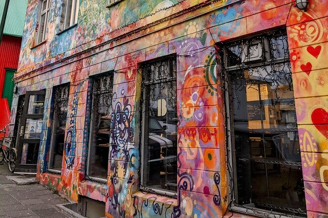 private-reykjavik-street-art-walking-tour-the-instagram-tour