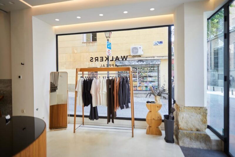 private-shopping-tour-with-our-stylist-at-walkers-appeal