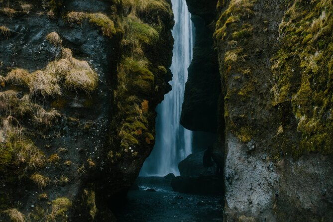 private-south-coast-black-sand-beach-and-glacier-up-to-8-pax