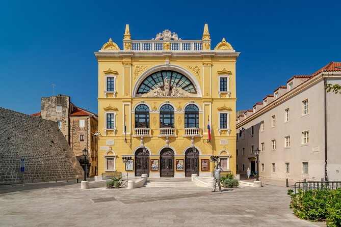private-split-walking-tour-with-diocletian-palace