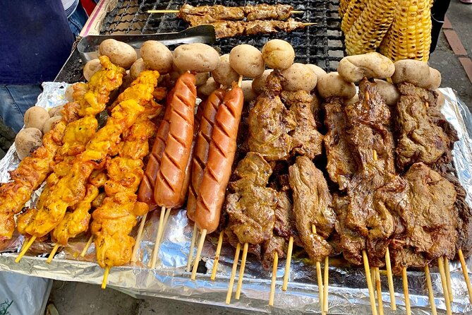 private-street-food-tour-in-candelaria-bogota