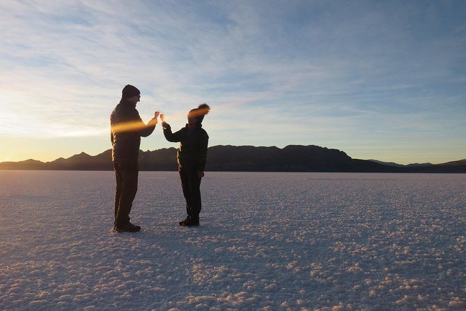 private-sunset-and-starlight-tour-in-uyuni-salt-flats