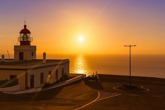 private-sunset-tour-to-pico-do-arieiro-with-drinks-food-music
