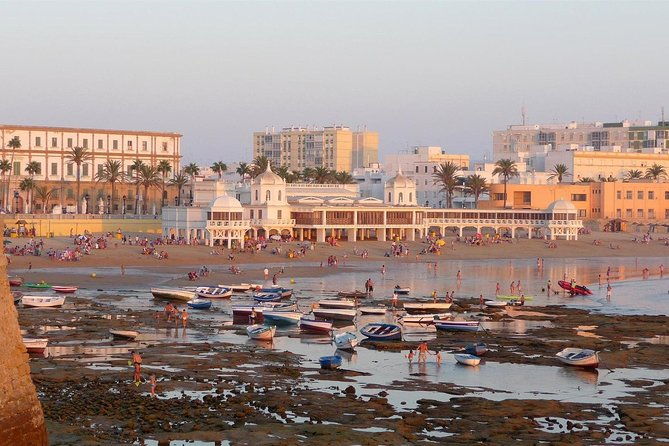 private-tour-around-cadiz-including-torre-tavira