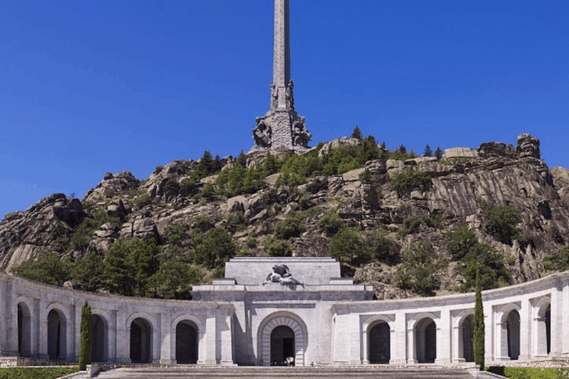 private-tour-el-escorial-valle-de-los-caidos-hotel-pickup