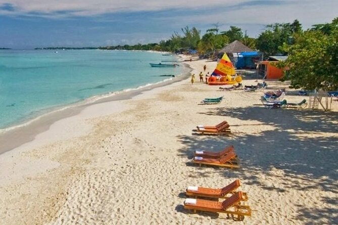 private-tour-to-7-mile-beach-ricks-cafe-with-atv-from-montego-bay