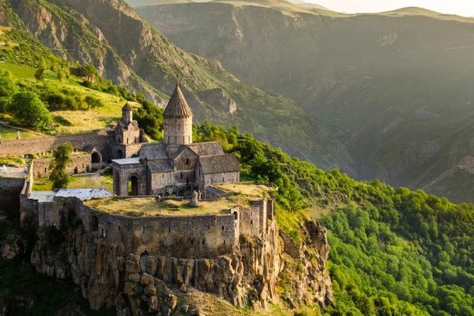 private-tour-to-khor-virap-areni-winery-noravank-tatev-ropeway