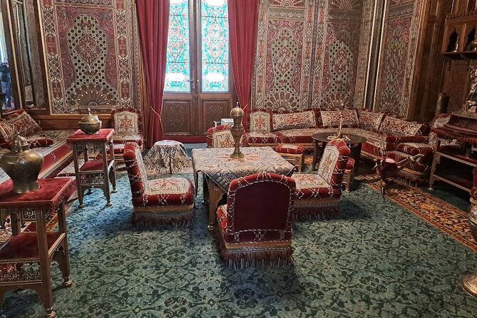 private-tour-to-peles-castle-pelisor-and-sinaia-monastery