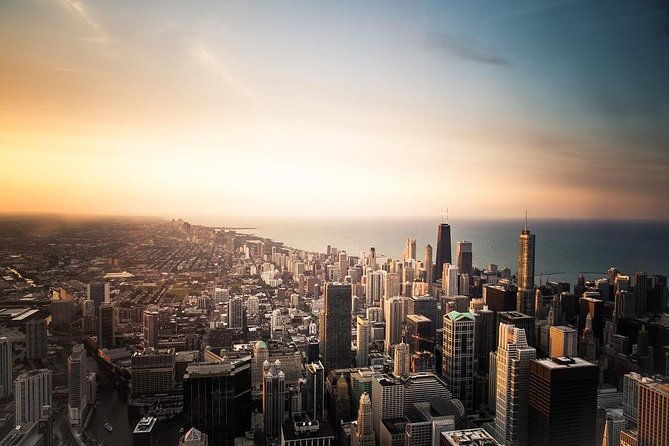 private-transfer-chicago-airport-to-chicago-by-luxury-car-or-suv