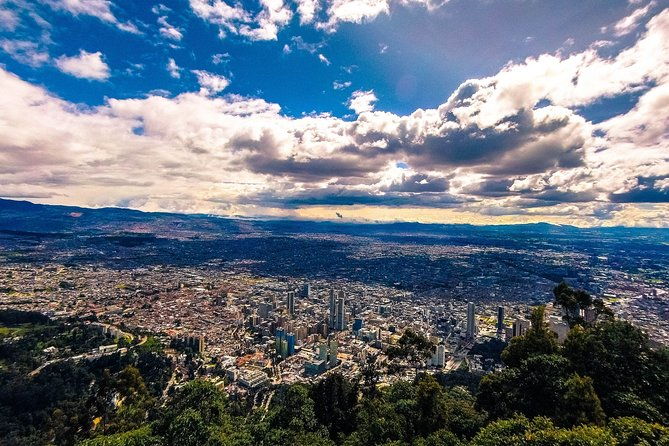 private-transfer-from-bogota-el-dorado-bog-airport-to-bogota-city