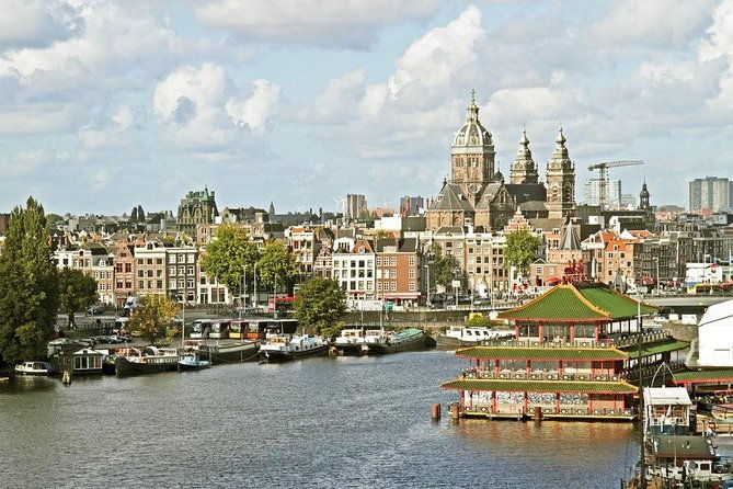 private-transfer-from-brussels-to-amsterdam-by-luxury-car