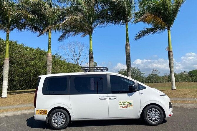 private-transfer-from-juan-santamaria-airport-to-la-fortuna-area