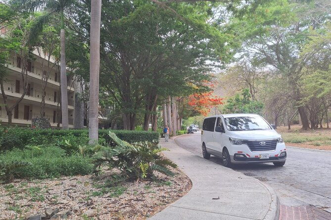 private-transfer-from-liberia-airport-to-secrets-papagayo