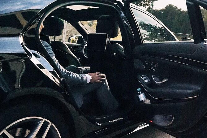 private-transfer-philadelphia-airport-phl-to-philadelphia-in-business-car
