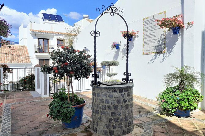private-trip-in-gibraltar-and-estepona-from-marbella