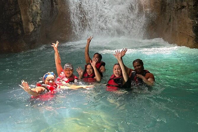 private-waterfall-tour-and-river-hike-in-la-leona-waterfall