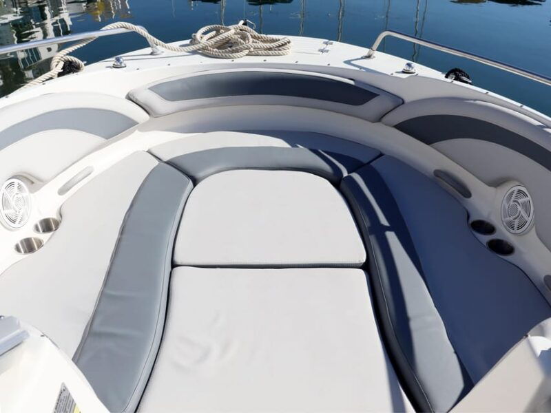 puerto-banus-boat-cruise-with-snorkeling-paddle-board
