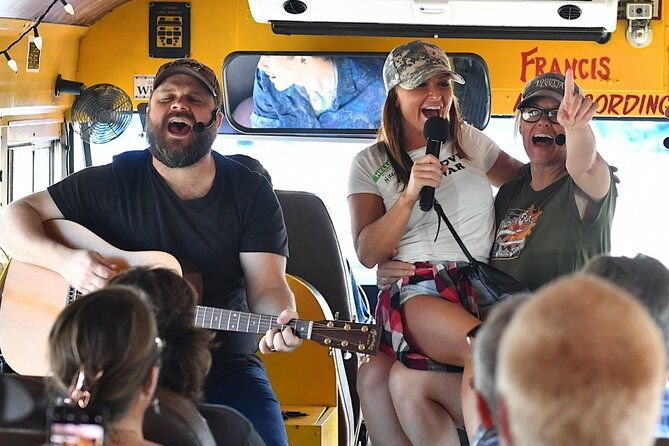 rollin-jamboree-comedy-country-sing-along-guided-tour-2
