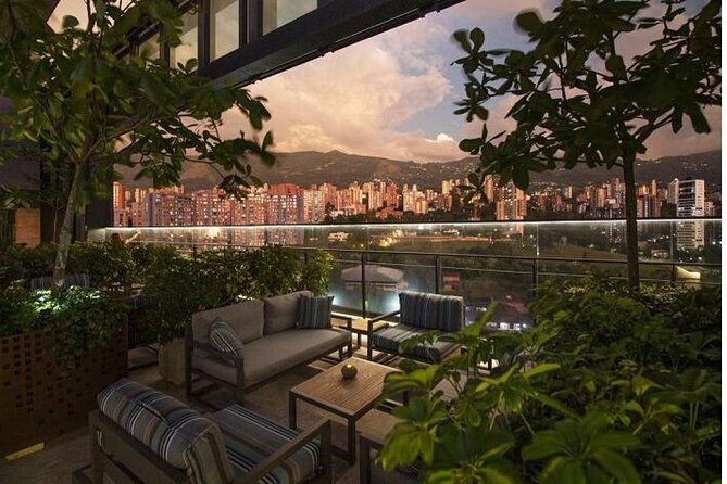 rooftop-private-tour-in-medellin