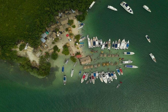 rosario-island-full-day-tour-5-stops-cholon-the-party-island