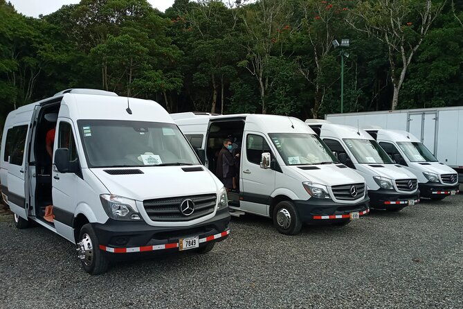 round-trip-transfer-liberia-airport-lir-to-riu-guanacaste-hotel-2