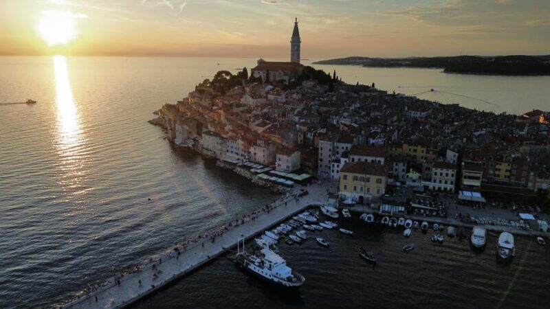 rovinj-sunset-speedboat-tour-with-dolphin-watching
