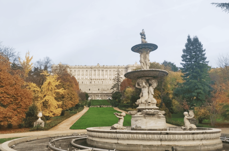 royal-collections-gallery-and-royal-gardens-private-tour