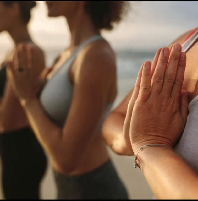 sa-rapita-es-trenc-vinyasa-yoga-class-at-the-beach