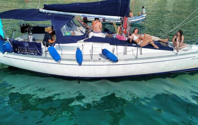 sailing-excursion-swimming-stops-snorkeling-and-prosecco
