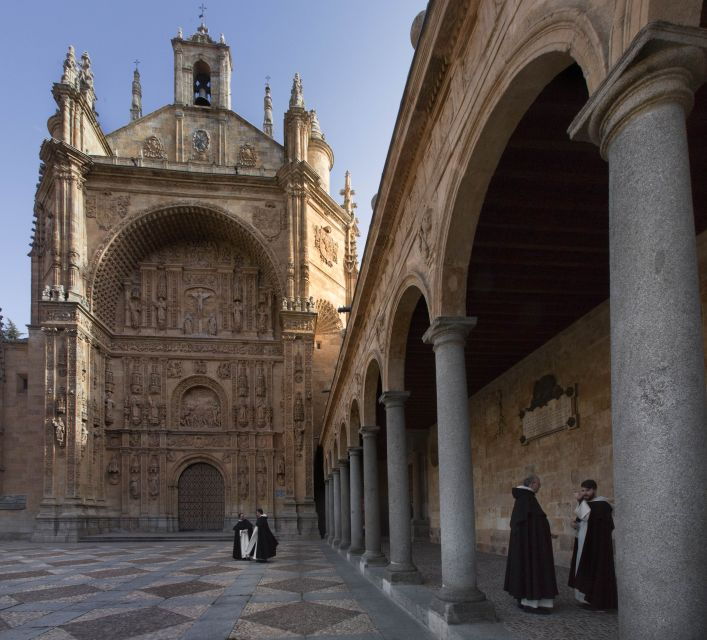 salamanca-local-legends-evening-walking-tour-in-spanish