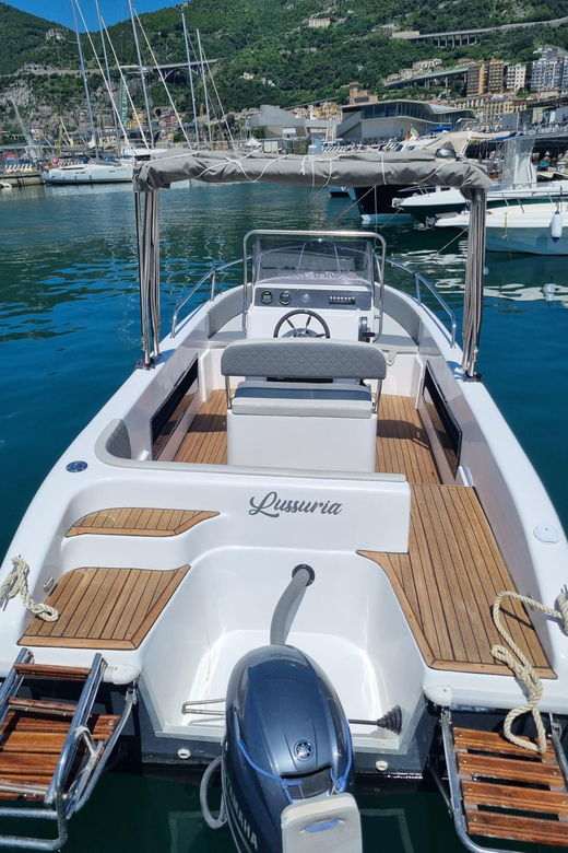 salerno-boat-rental-for-amalfi-coast-license-free