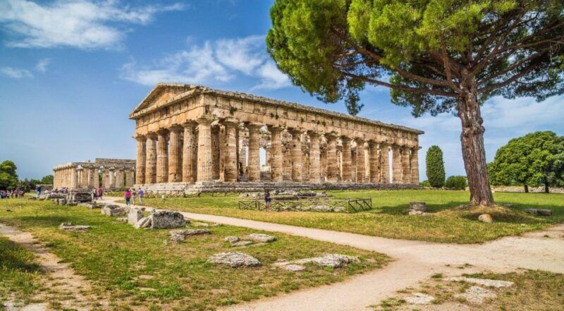 salerno-guided-visit-at-paestum-ruins-and-museum