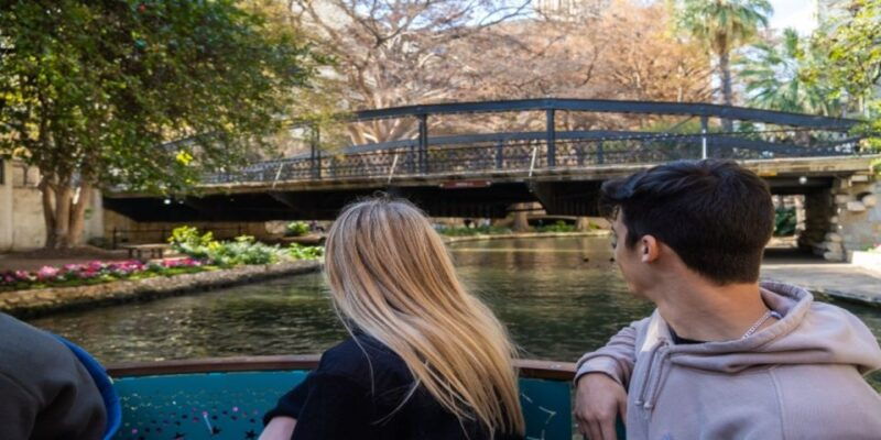 san-antonio-guided-walking-tour-with-boat-cruise