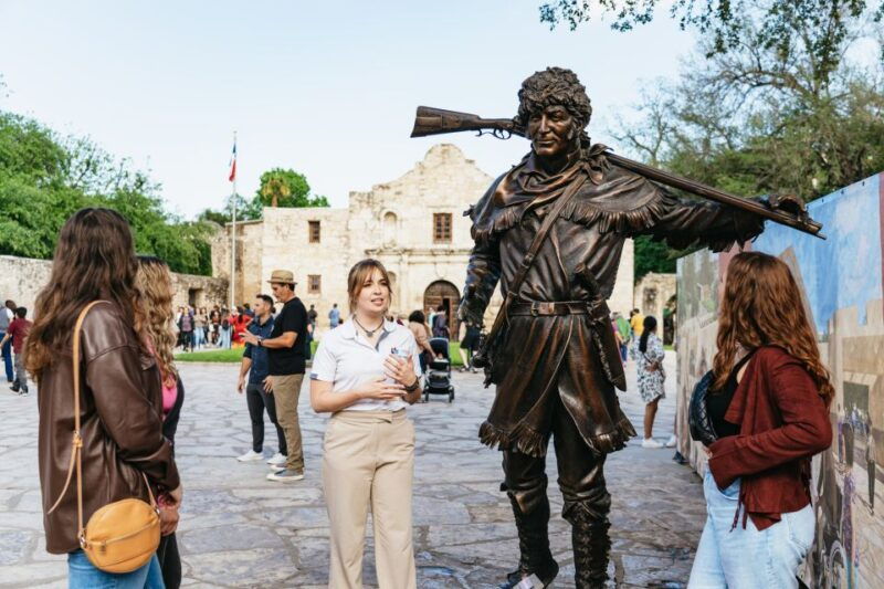 san-antonio-small-group-night-tour-with-river-walk-cruise