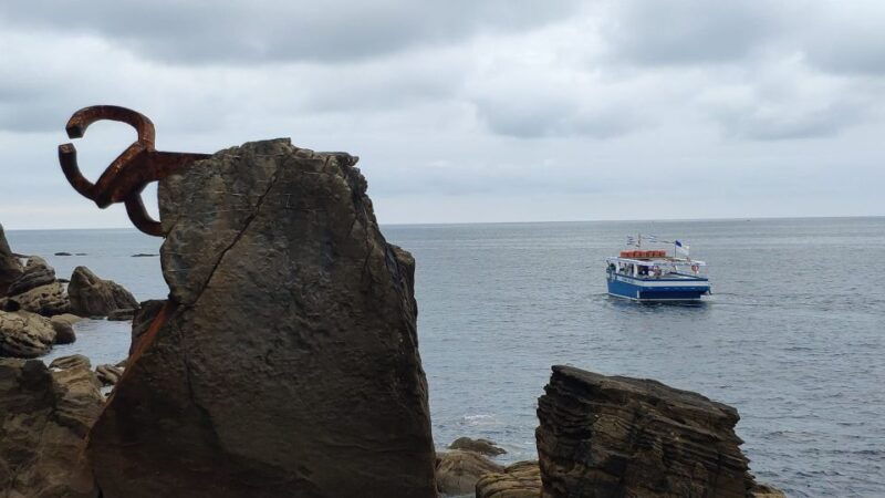 san-sebastian-boat-tour-with-stop-at-santa-clara