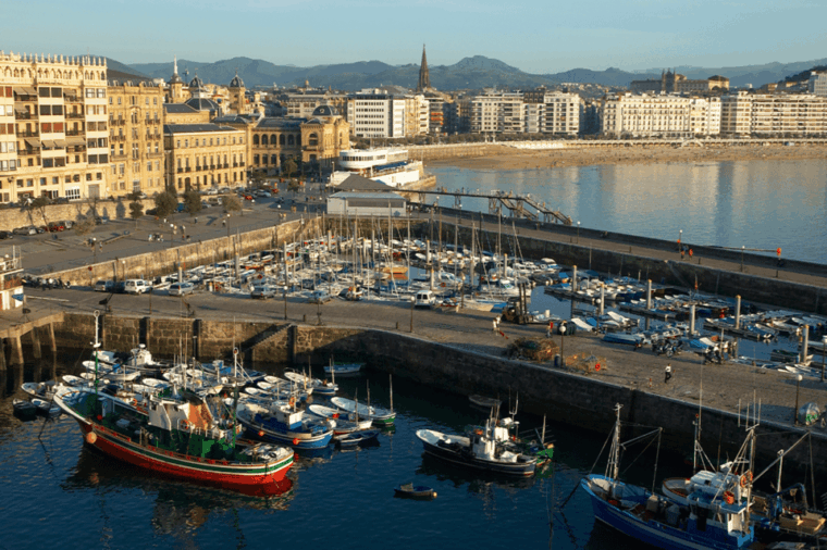 san-sebastian-walking-tour-with-pintxo-and-drink